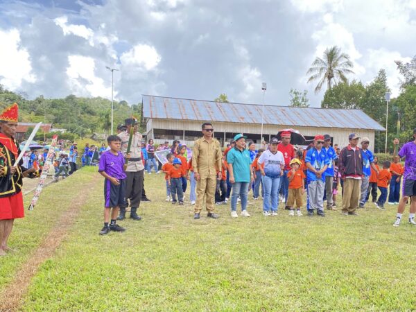 Pembukaan Lomba dan Tanding Jemaat Peniel Katu Meriahkan Natal 2025